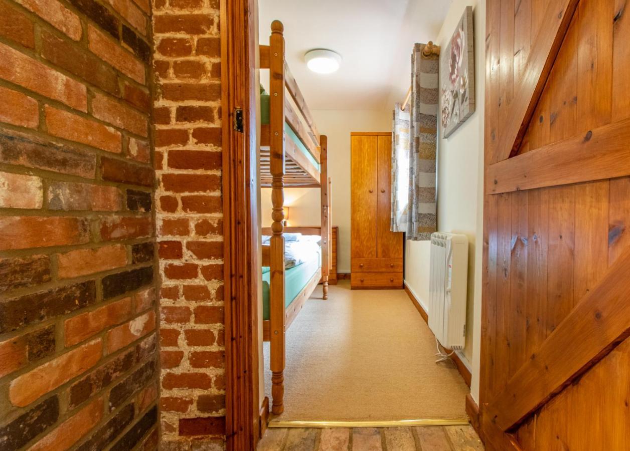 Laburnum Holiday Cottage Tunstead  Esterno foto